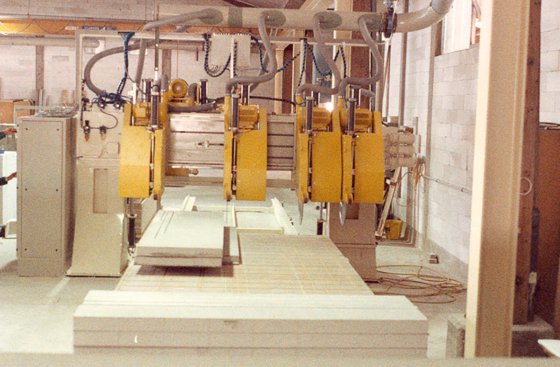 Processing aerated concrete