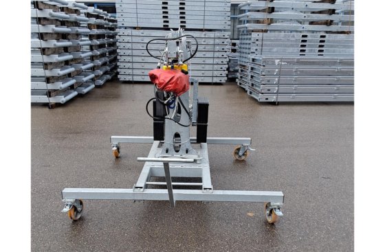 LMK 220 (Ref. No. SN050547)