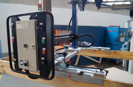 Wooden crate handling