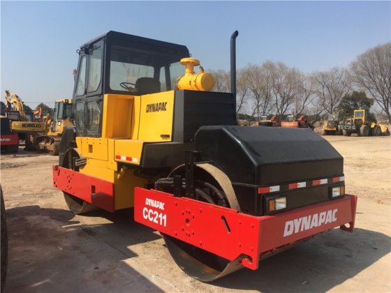 2015 single drum compactor cc211 7ton roller in Shanghai, Shanghai, China