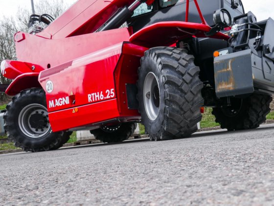 5780 - マグニ RTH 6.25