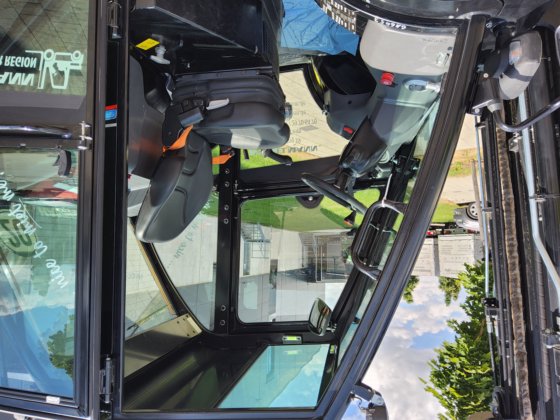 g06453 - 马尼托 MC 30-4