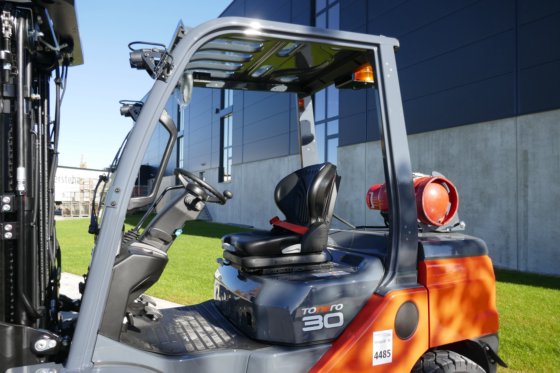 4485 - 丰田 02-8FGF30