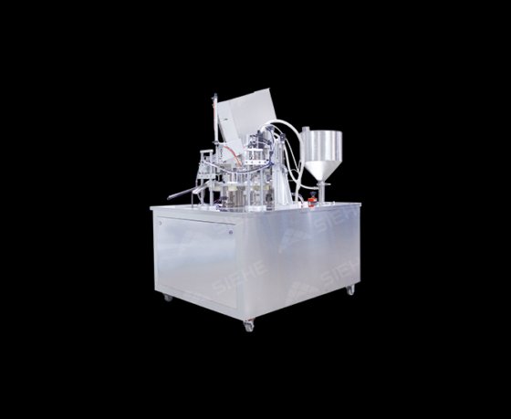 Máquina de enchimento e vedação