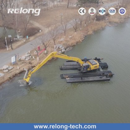 Amphibious Excavator with Extendable Pontoon and Side Pontoons in ...