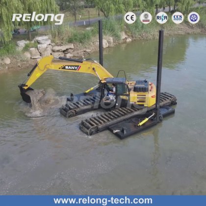 Amphibious Excavator with Extendable Pontoon and Side Pontoons in ...