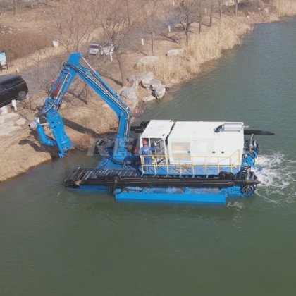 Multi-Function Amphibious Dredger Boat with