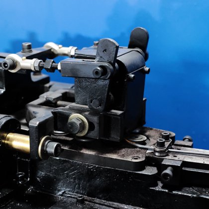 SF-QL高速沙发Zig-Zag弹簧成型机