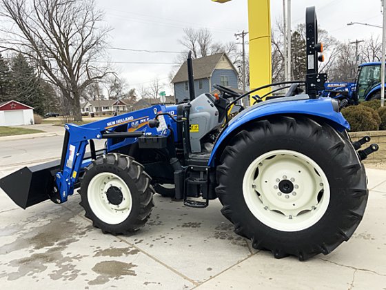 New Holland Workmaster 75 with loader & 72