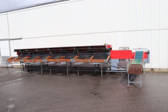 Aweta E8 cucumber sorting machine