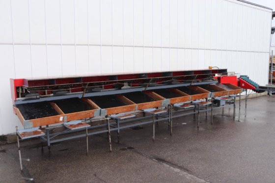 Aweta E8 cucumber sorting machine