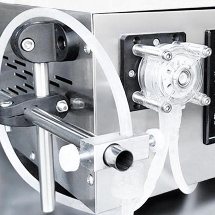 智通半自动蠕动泵灌装机，适用于精油、纯露、沐浴露、洗发水、精华液、面膜液