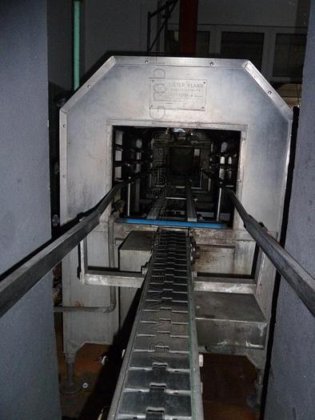 クレート洗浄機