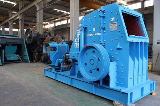 初级反击式破碎机