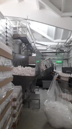 ペットボトルの投入とボトルのセットアップ