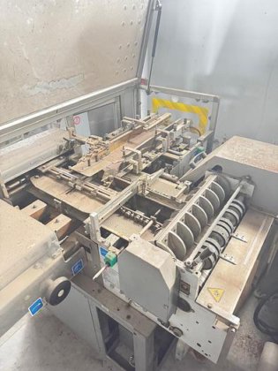 Celofanadeira automatica , Marchesini .