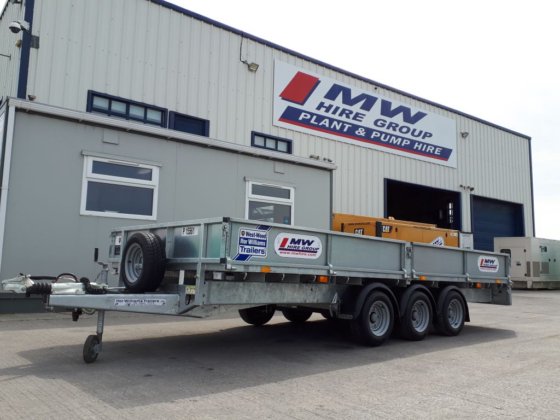 Ifor威廉姆斯三轴