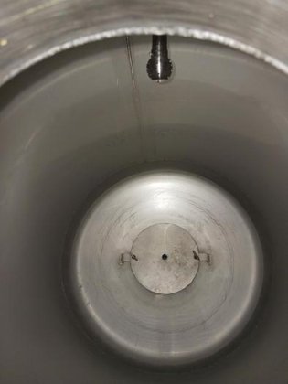 ホップ投与タンク