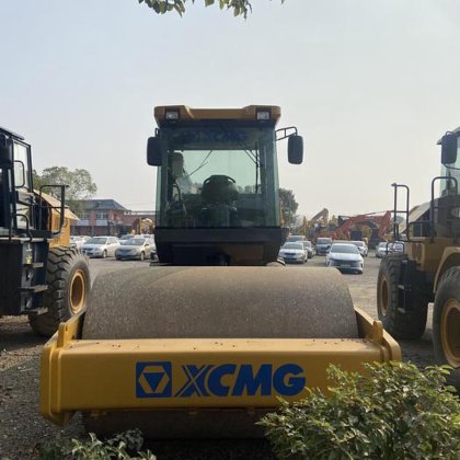 2019 XCMG XS263J