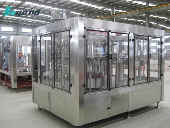 用于苏打水和软饮料生产的经济型灌装机