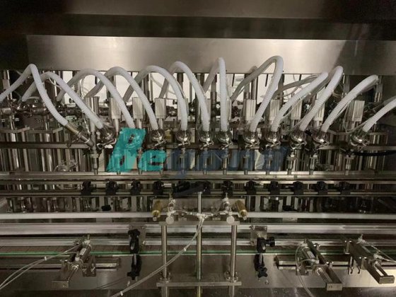 全自动食用油瓶灌装旋盖机械 油灌装机/液体自动灌装机