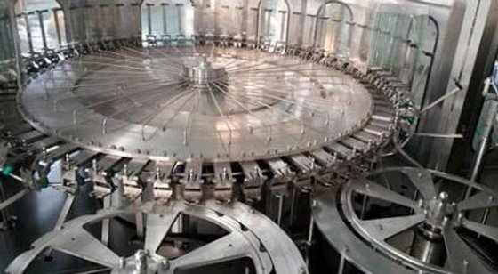 高速ペットボトル洗浄/充填/キャップ純水機ライン