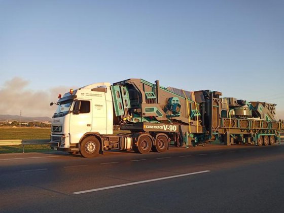 立轴冲击式破碎机