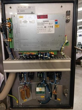 洗浄・充填・封止機