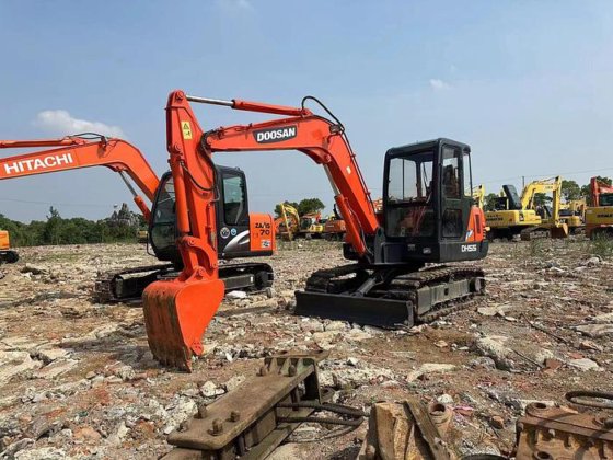 2018 Doosan DH55