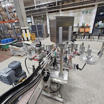 使い捨てボトル充填ライン