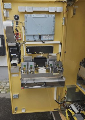 Gold vending machine / Gold