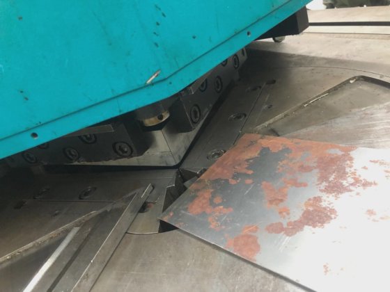 Hydraulische kerfmachine INDUMASCH VA 200/6