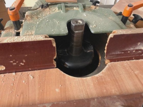 JAROMA DYFD 2 tafelfrees met