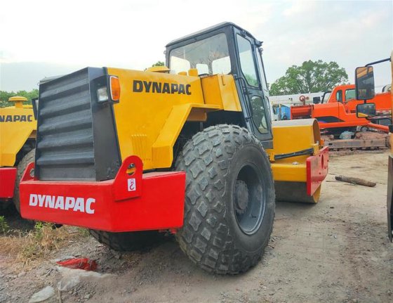 2015 dynapac CA25D