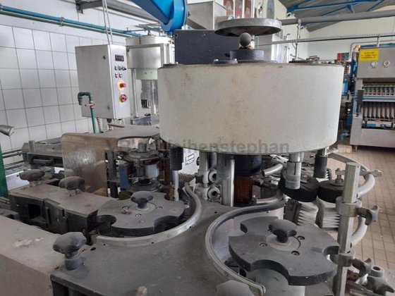 ラベリングマシン