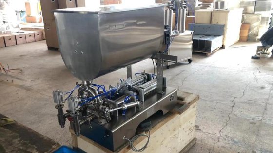 ZT 双头灌装机，带 U 型搅拌器，用于液体膏体半自动灌装机