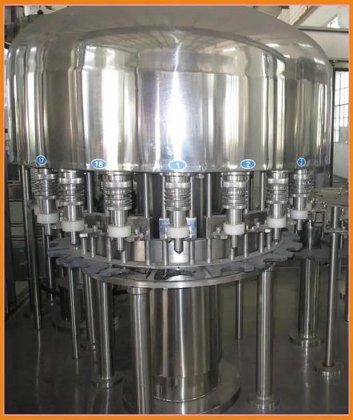 热销塑料瓶自动灌装线 3 英寸矿泉水灌装洗盖机
