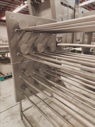 PRENSA NEUMÁTICA HORIZONTAL PARA QUESO