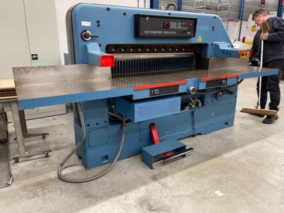 1995 施耐德-塞纳托尔 132