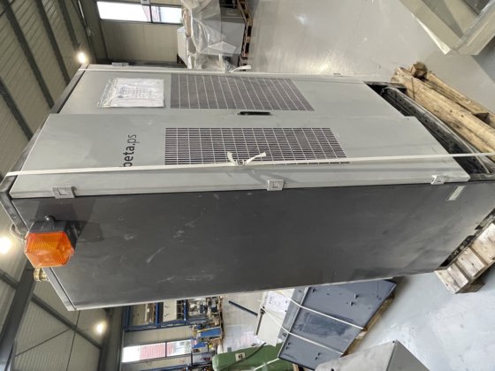 2000 TECHNOTRANS 冷水机