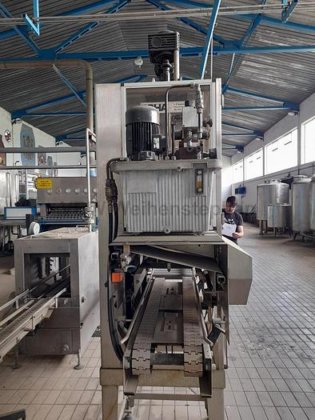 ボトルアンスクリュー