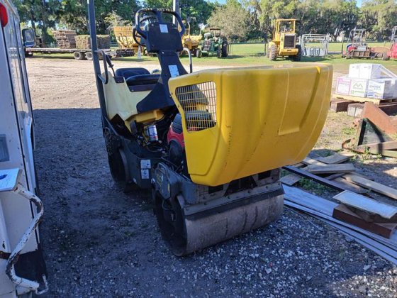 Wacker Neuson R 12 2014 WACKER NEUSON RD12A in Center Hill, FL, USA