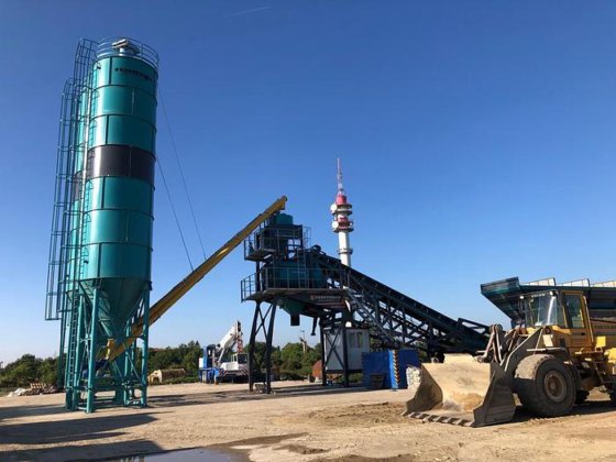 120立方/小时移动混凝土搅拌站