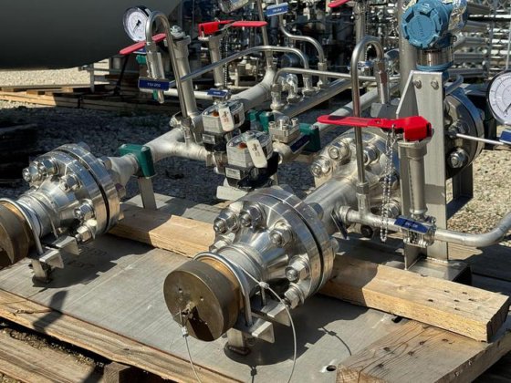 オフロード極低温ポンプ接続 / LNG / 極低温