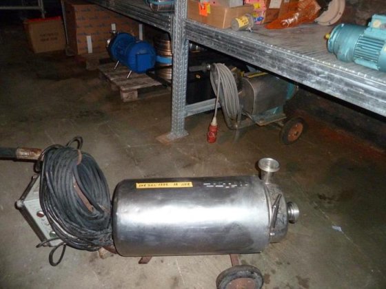 移動式遠心ポンプ