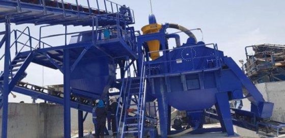 脱水スクリーンとハイドロサイクロン