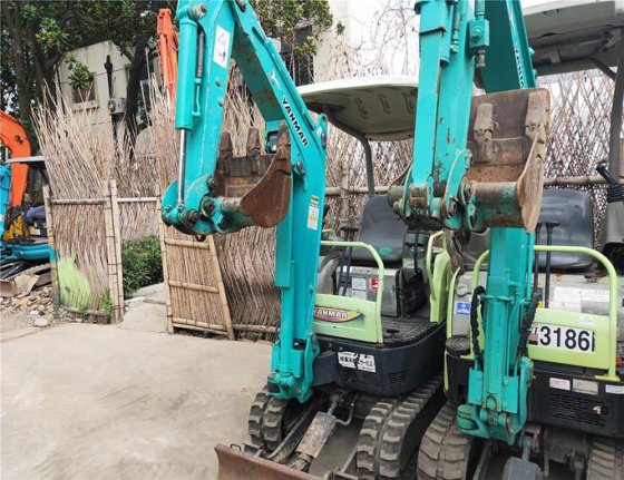 YANMAR Vio15-2