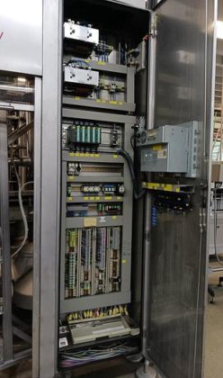 洗浄・充填・封止機