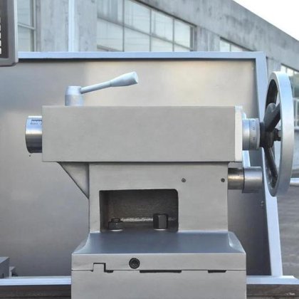 miUmac 重型万能卧式车床