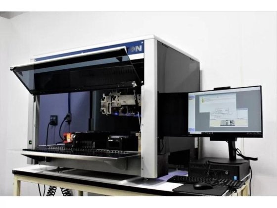 Hamilton MICROLAB STARlet Liquid Handler